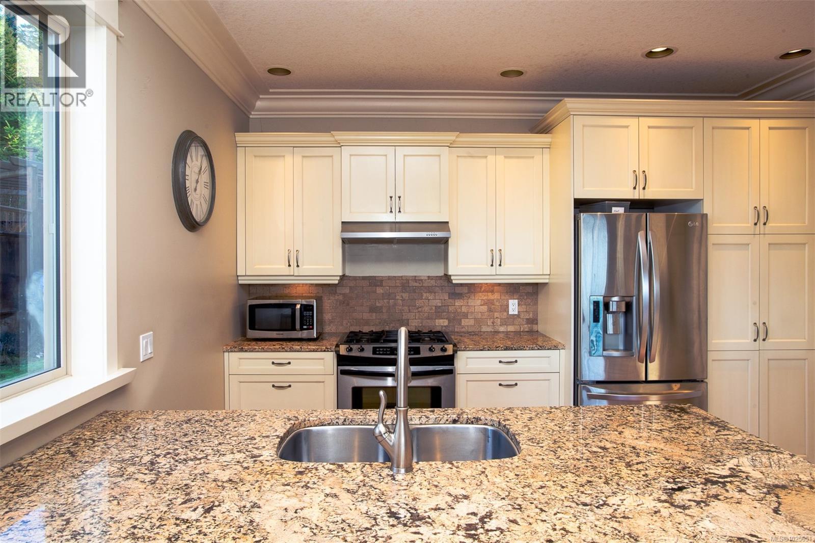 5982 Salish Rd, Duncan