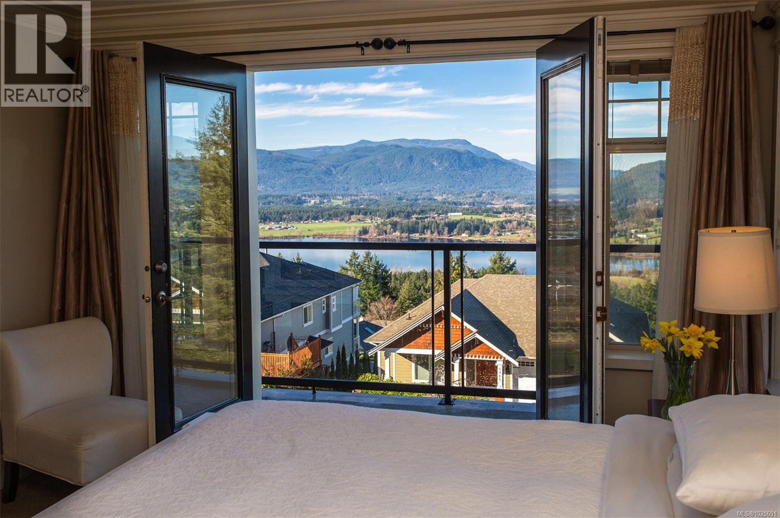 5982 Salish Rd, Duncan