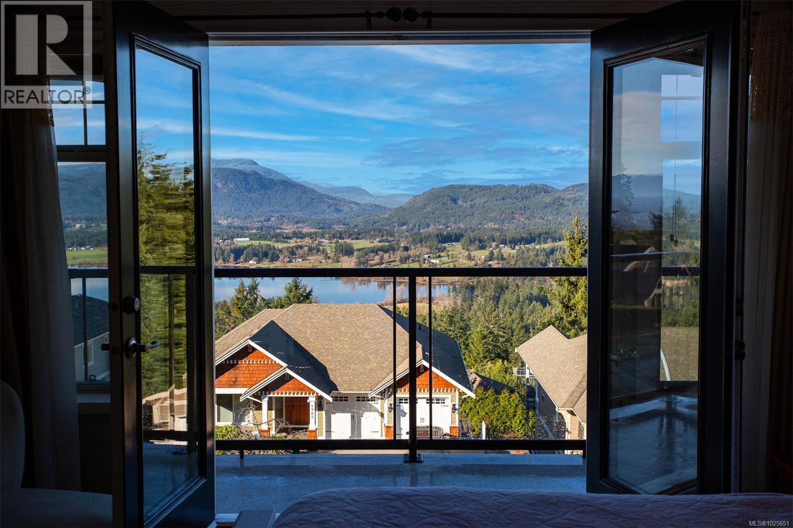 5982 Salish Rd, Duncan