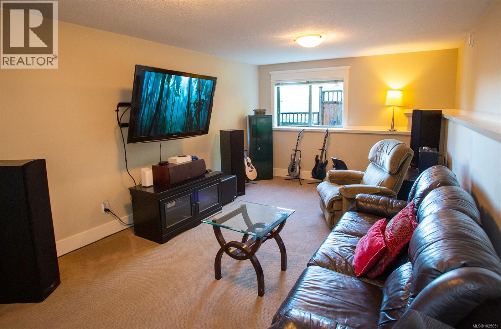 5982 Salish Rd, Duncan