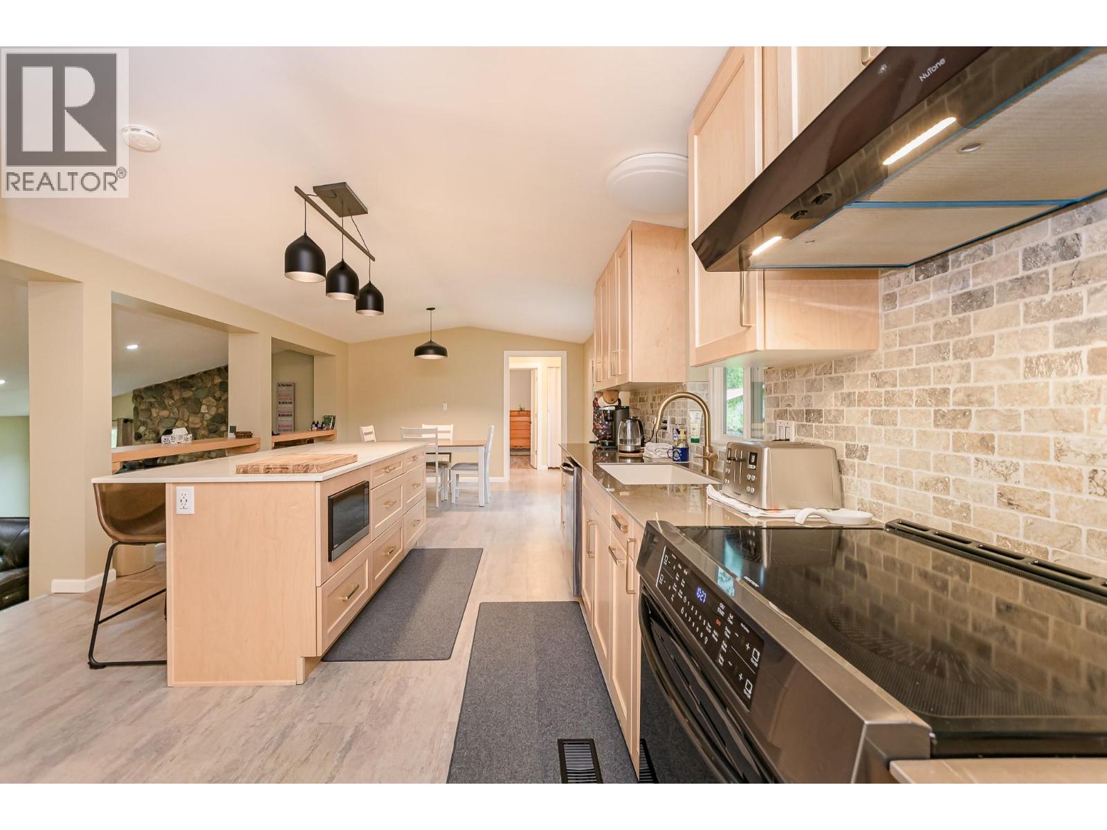  645 Capri Road, Enderby