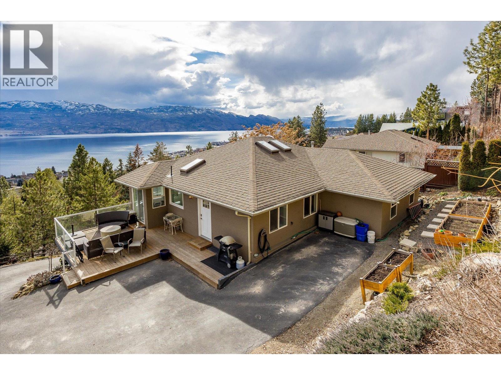  1238 McCallum Road, West Kelowna
