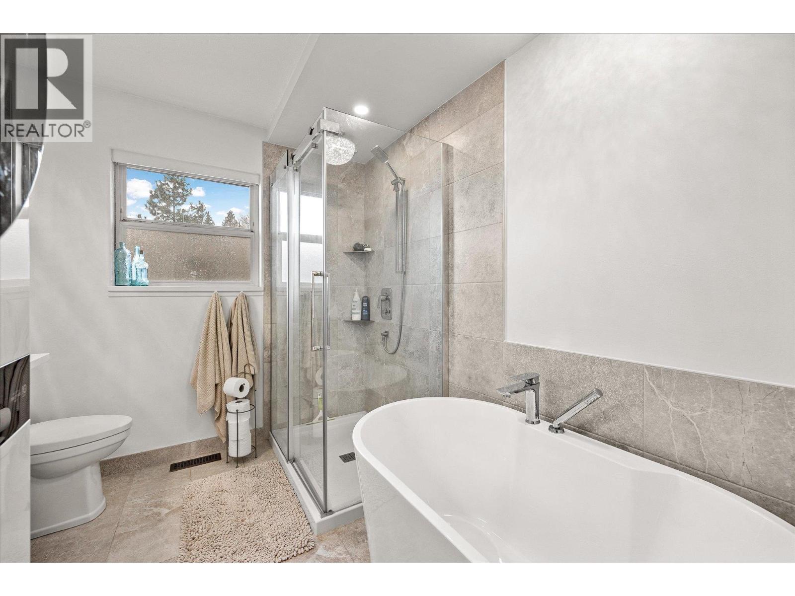  1238 McCallum Road, West Kelowna