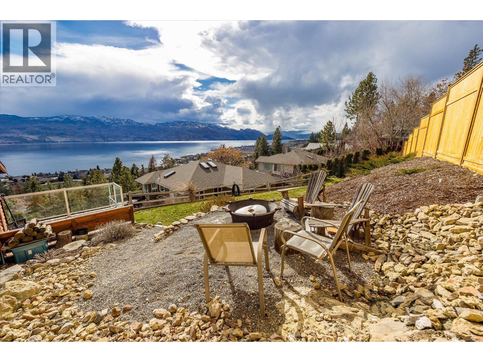  1238 McCallum Road, West Kelowna