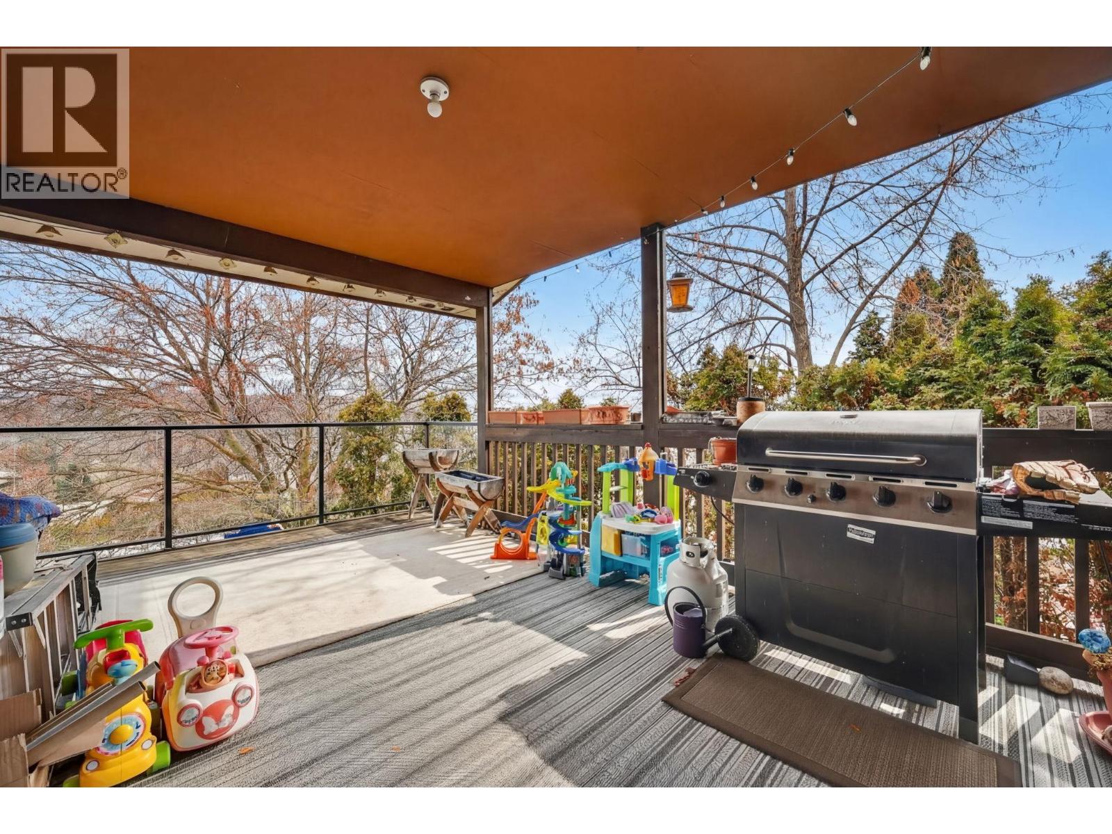  10991 Russell Road, Lake Country