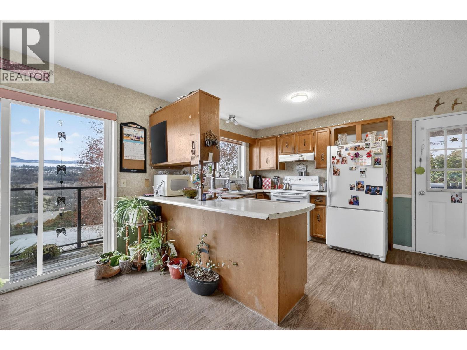  10991 Russell Road, Lake Country