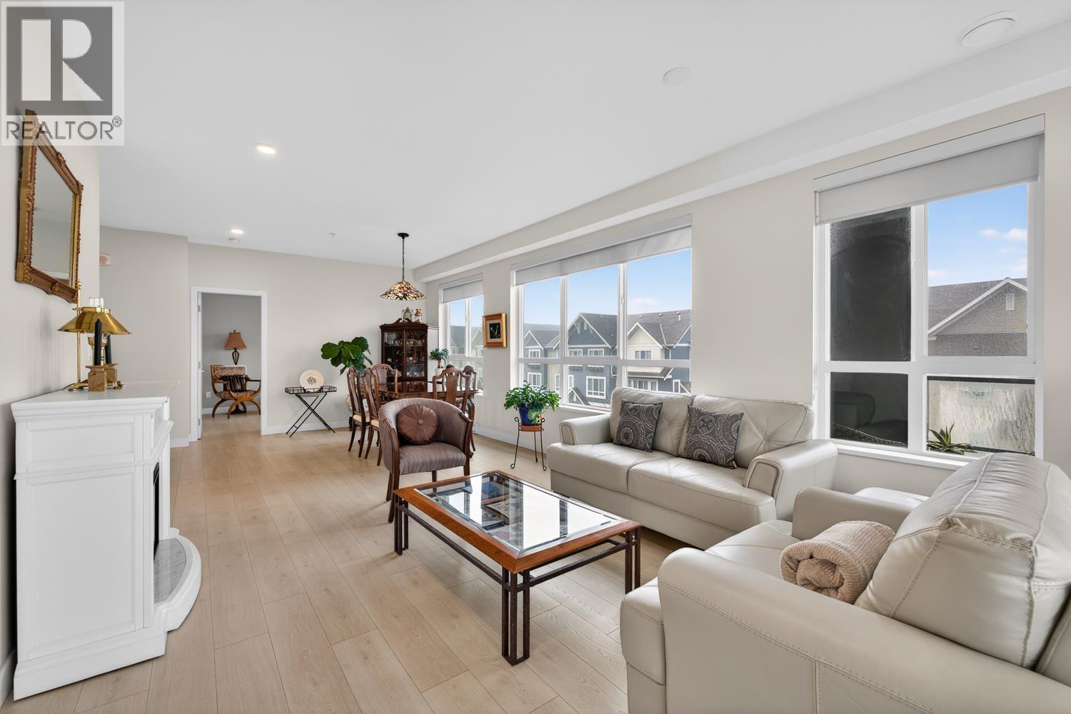 319 1792 STARLING DRIVE, Tsawwassen