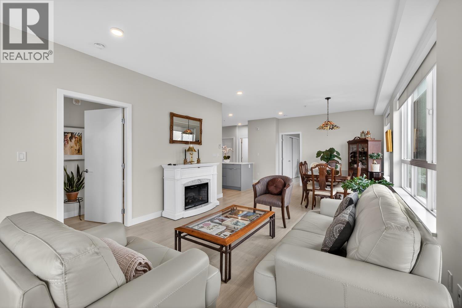 319 1792 STARLING DRIVE, Tsawwassen