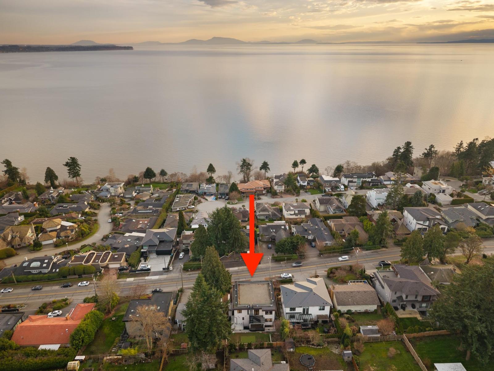 13169 MARINE DRIVE, Surrey