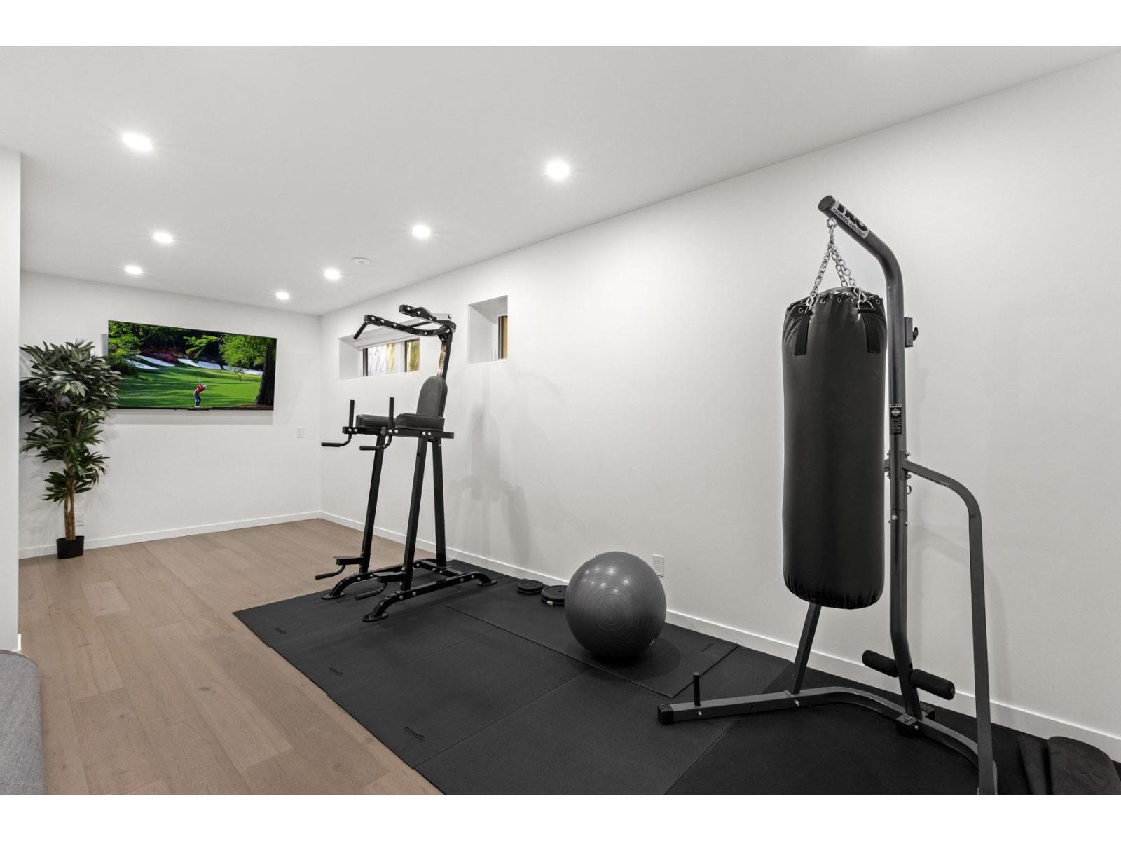 13169 MARINE DRIVE, Surrey