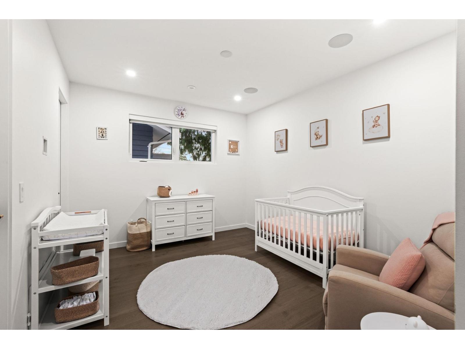 13169 MARINE DRIVE, Surrey