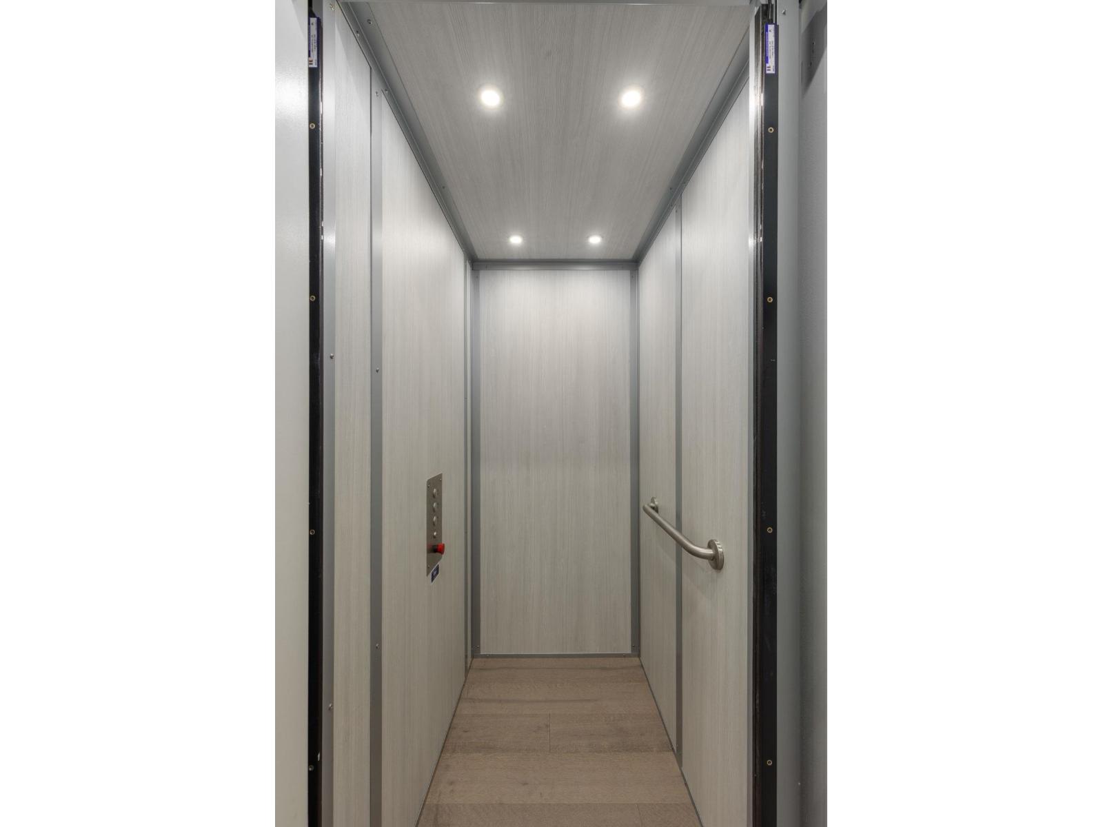 13169 MARINE DRIVE, Surrey