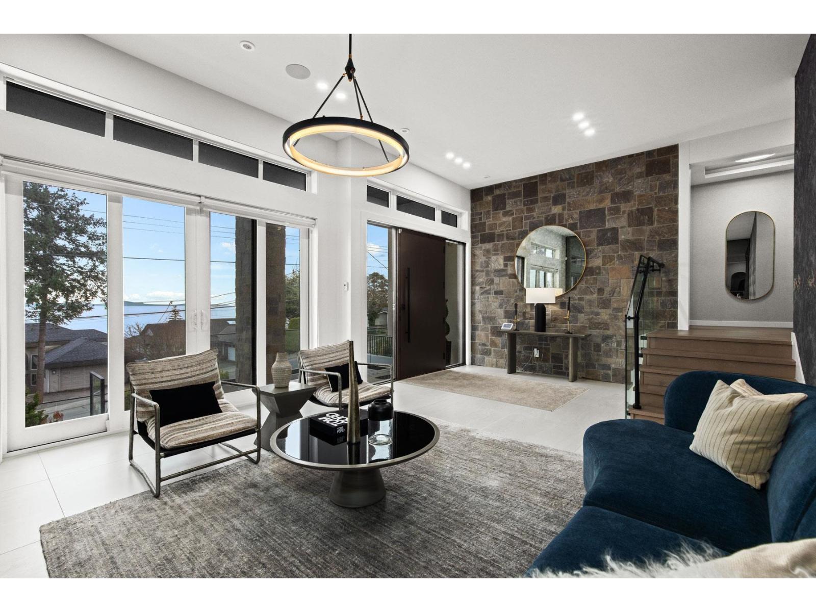 13169 MARINE DRIVE, Surrey