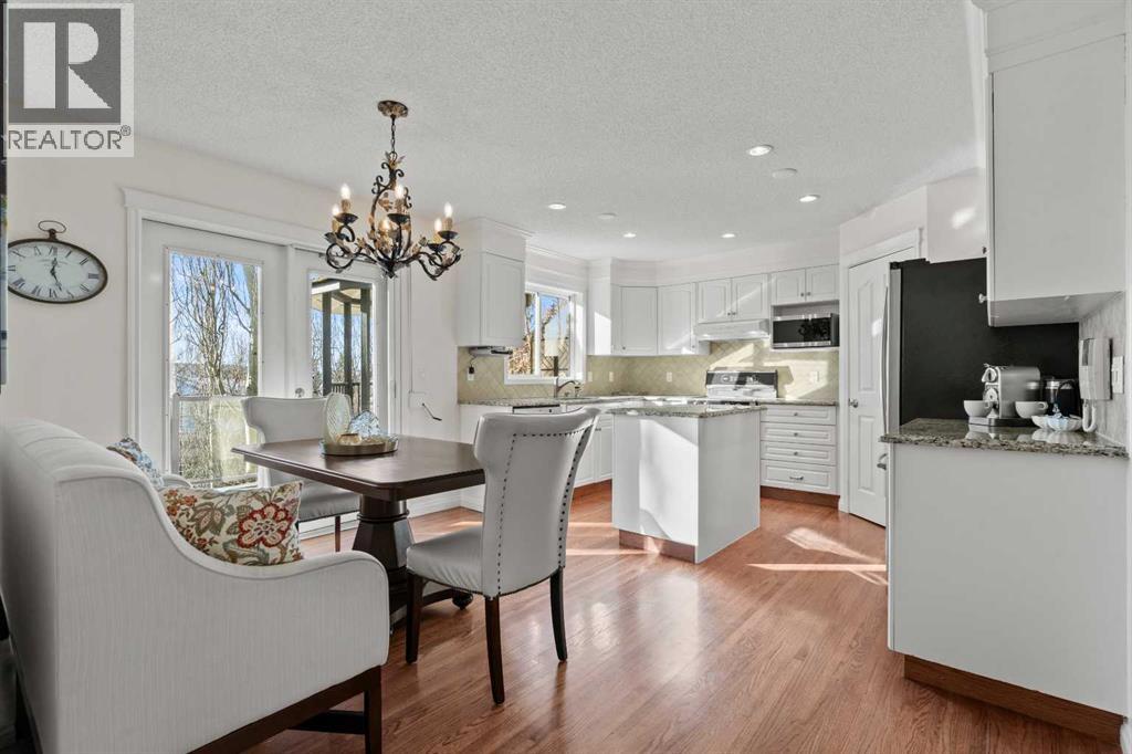 Single Family House for Sale in  Springbank Crescent SW Springbank Hill Calgary 