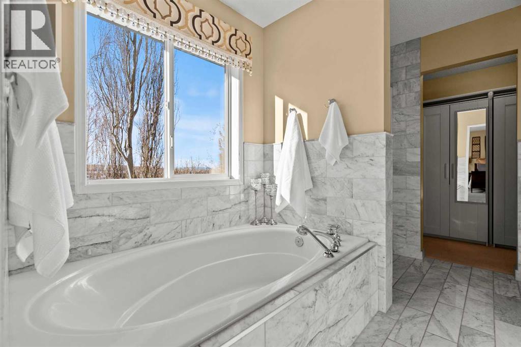 Single Family House for Sale in  Springbank Crescent SW Springbank Hill Calgary 