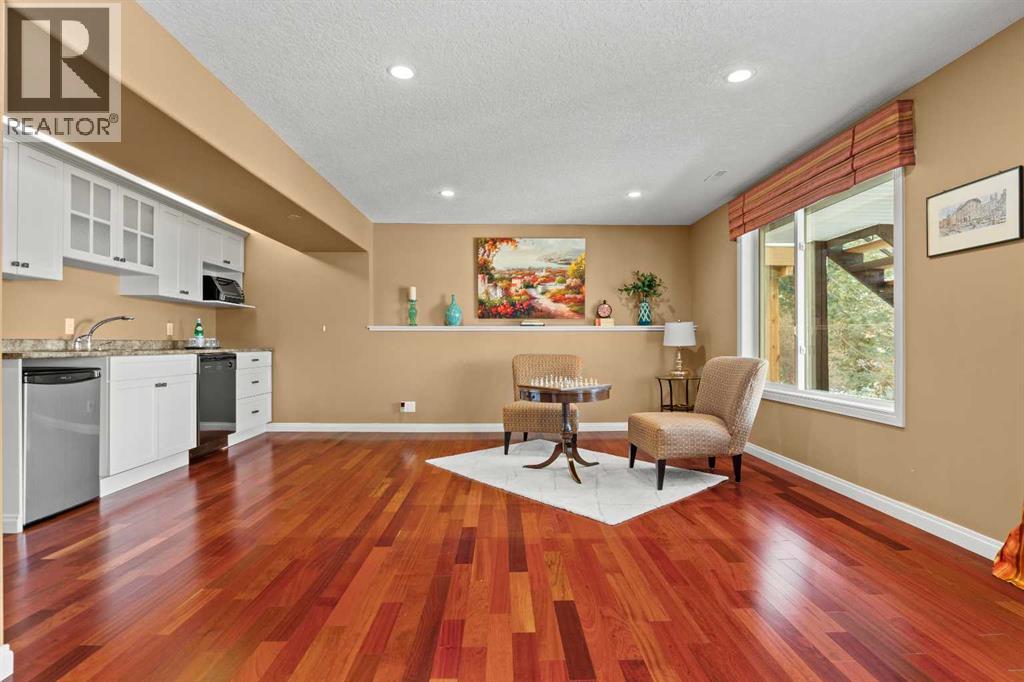 Single Family House for Sale in  Springbank Crescent SW Springbank Hill Calgary 