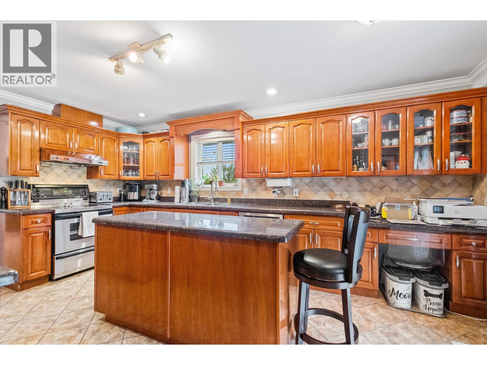  2300 Upper Bench Road, Cawston