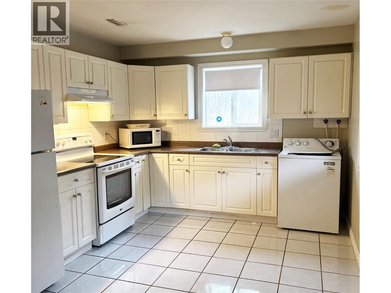  2300 Upper Bench Road, Cawston