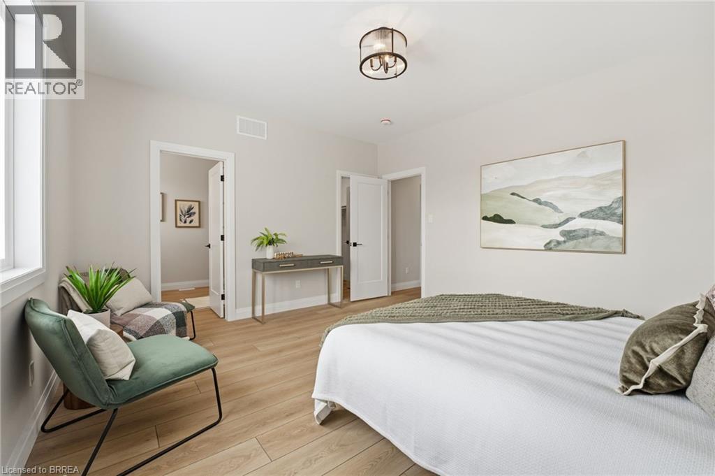 105 VANROOY TRAIL - 13