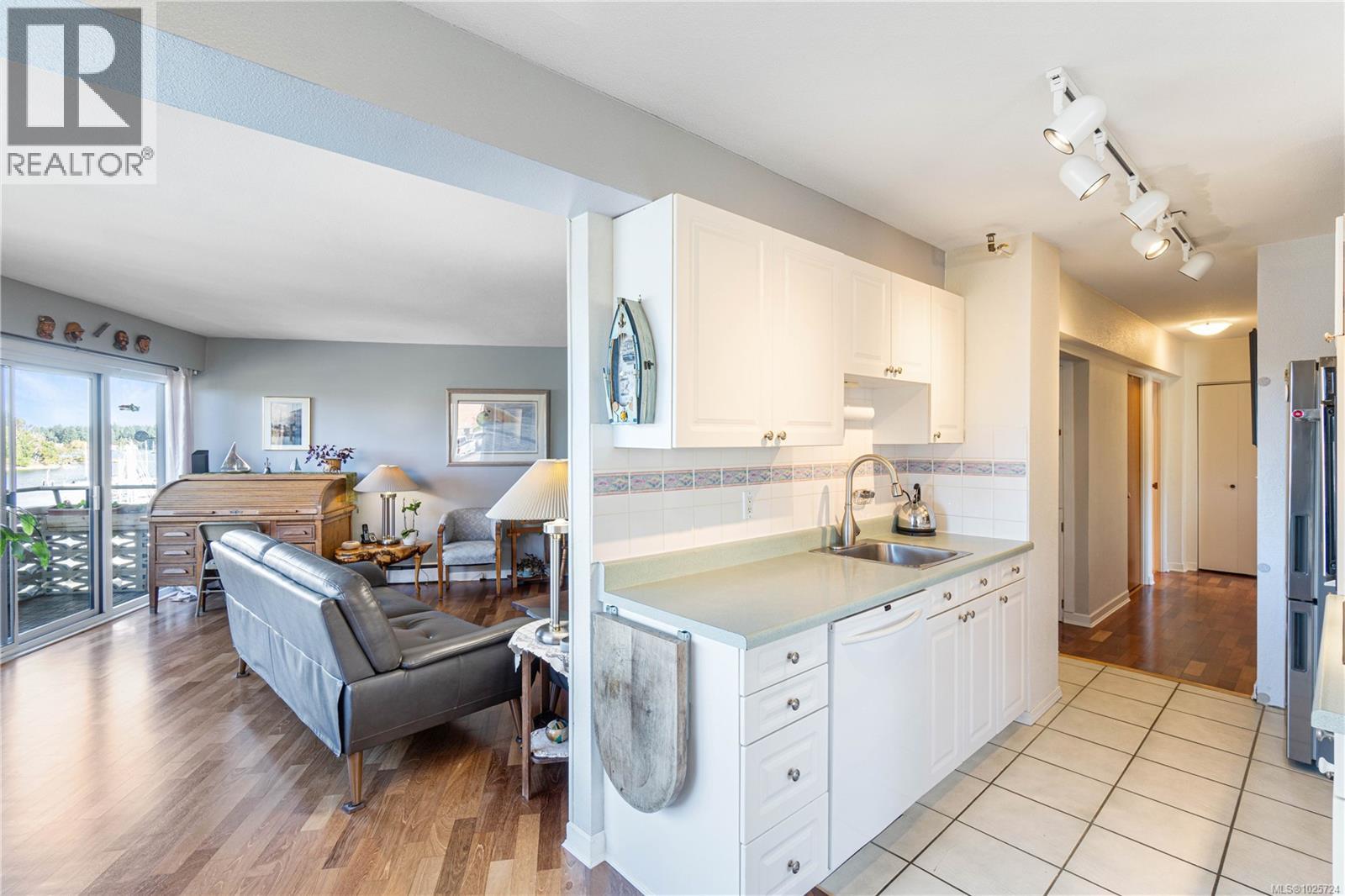 #201 375 NEWCASTLE AVE - 14