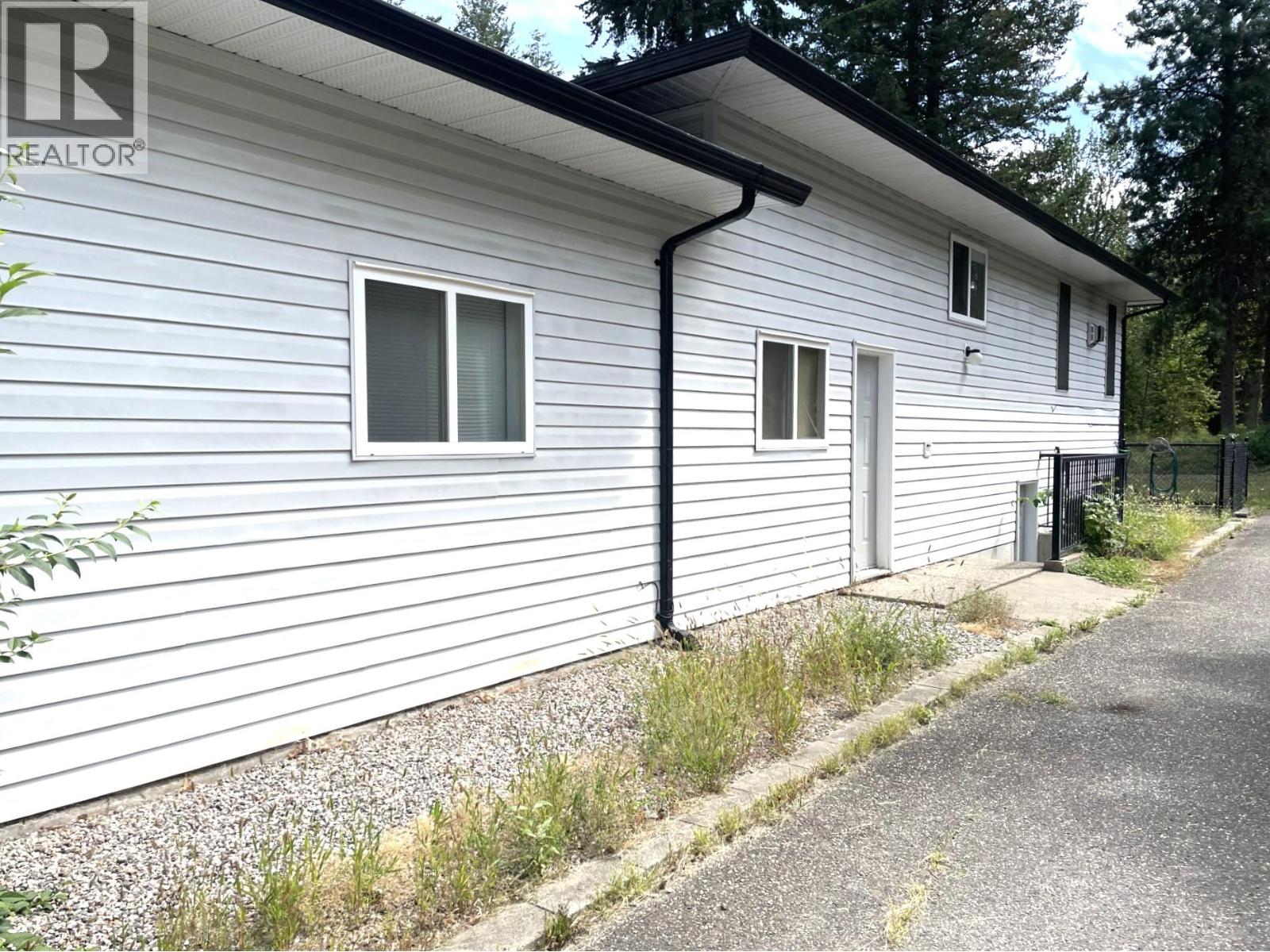  145 Falcon Avenue, Vernon