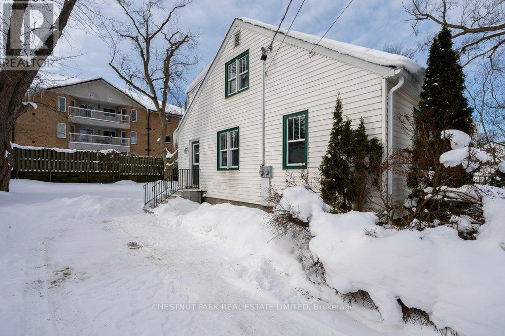 31-33 WASHBURN STREET - Photo 2 of 14, Prince Edward County (Picton Ward), Ontario