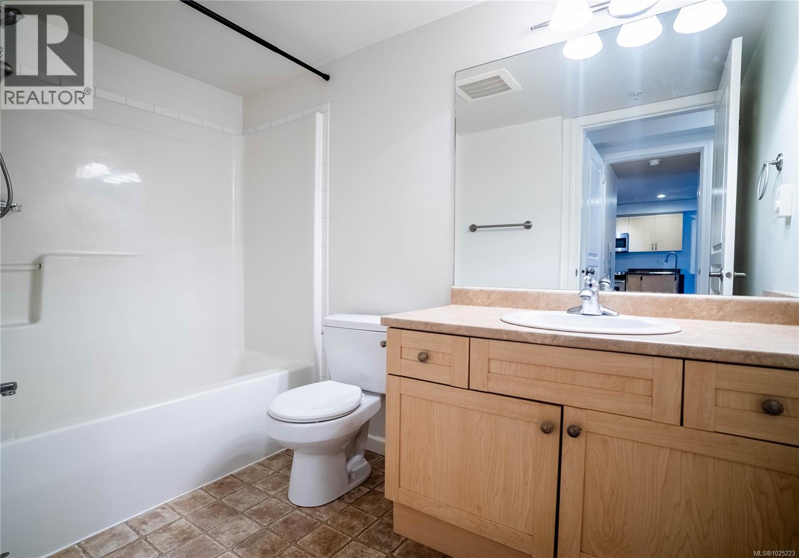 210 655 Goldstream Ave, Langford