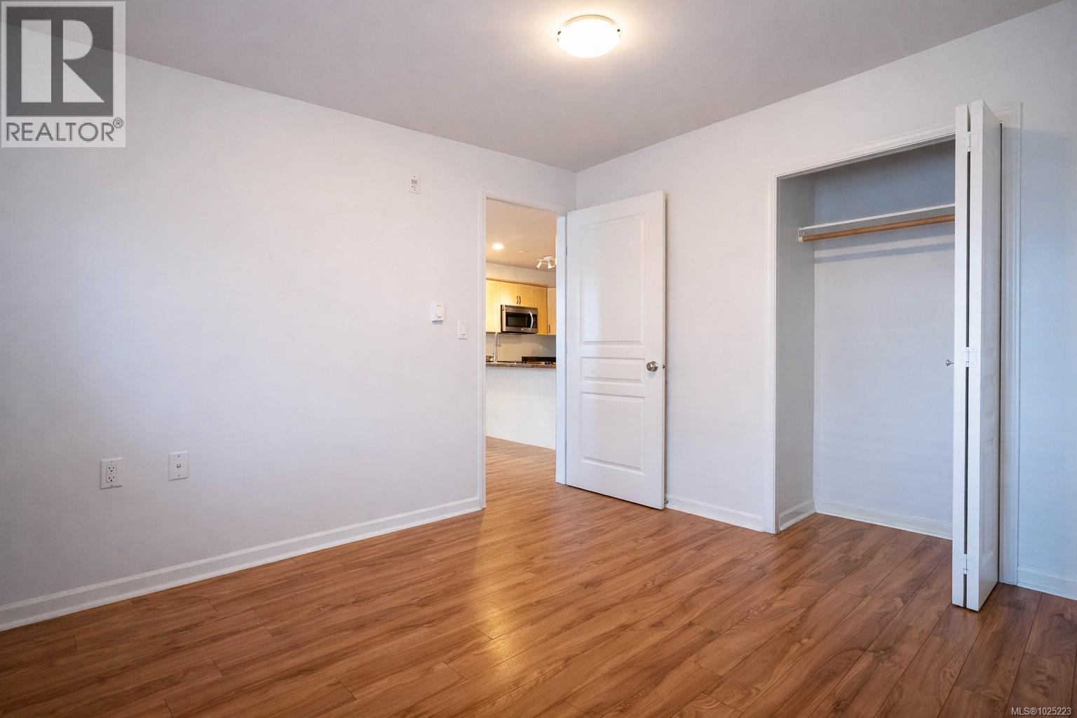 210 655 Goldstream Ave, Langford