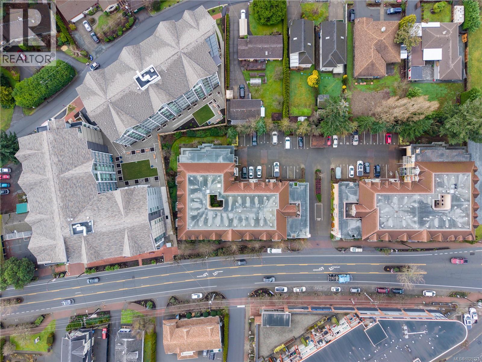 210 655 Goldstream Ave, Langford