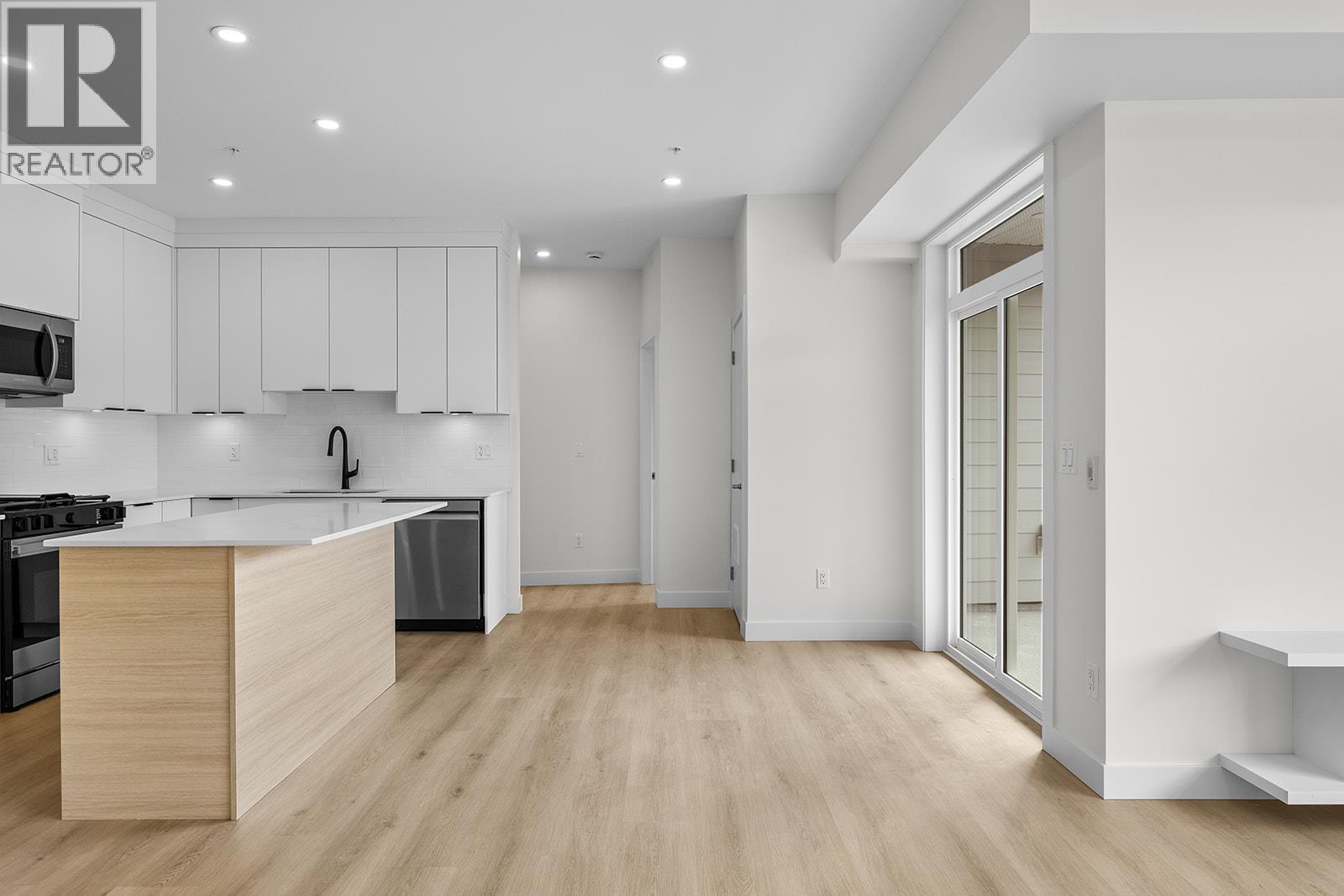 202 5300 Main Street, Kelowna