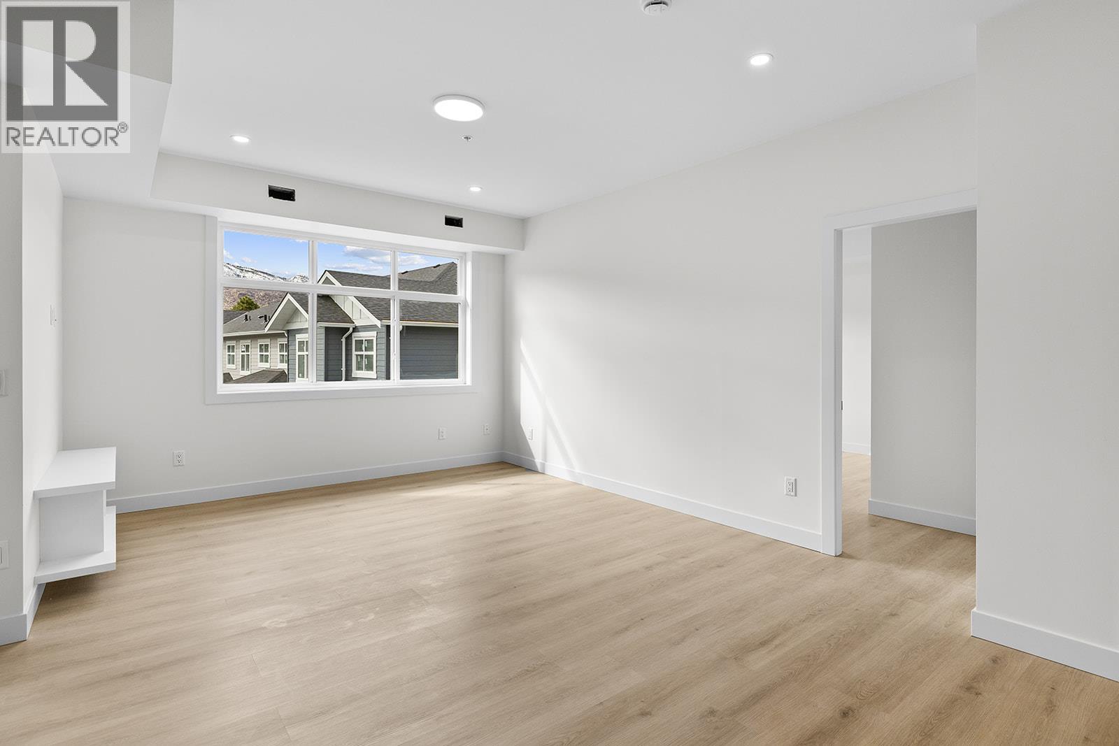 202 5300 Main Street, Kelowna