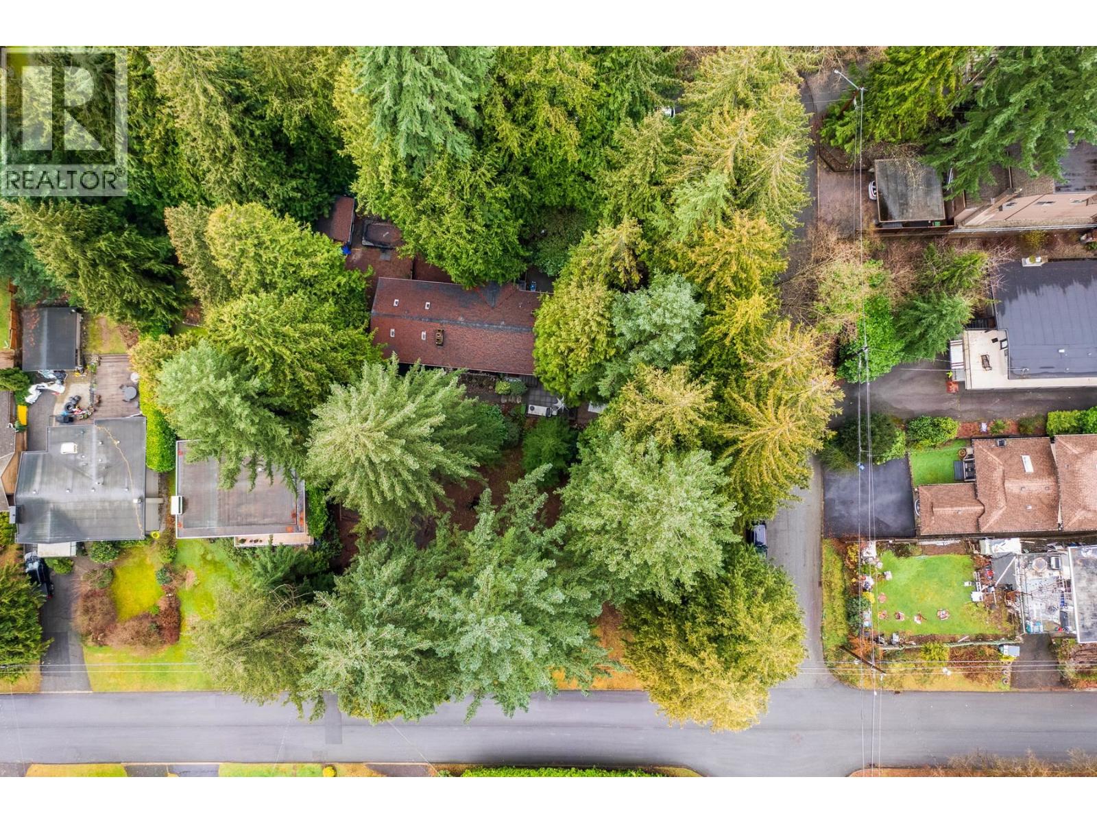 LOT 2 3091 ROYAL AVENUE, North Vancouver