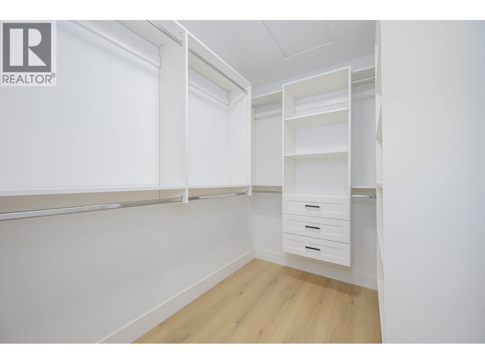 23349 CROSS ROAD, Maple Ridge