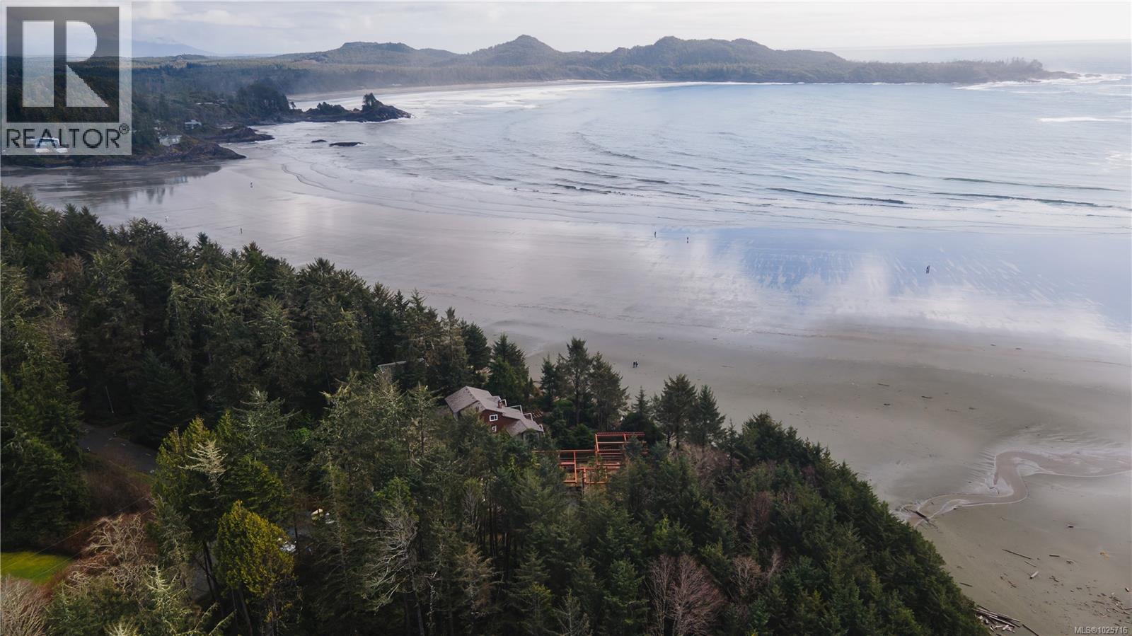 1327 Chesterman Beach Rd, Tofino