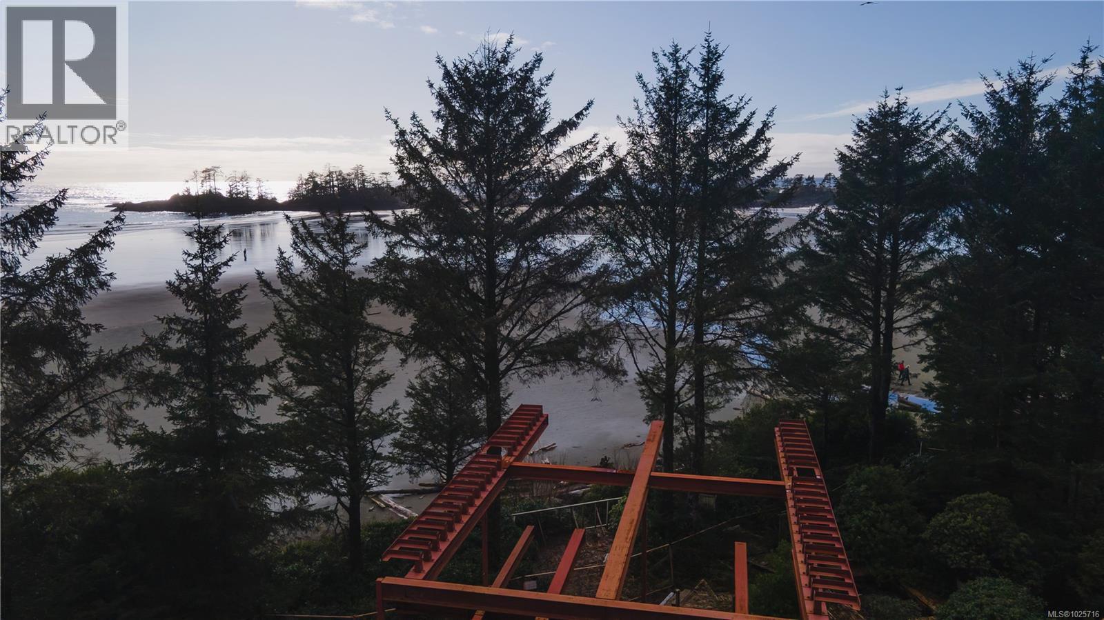 1327 Chesterman Beach Rd, Tofino