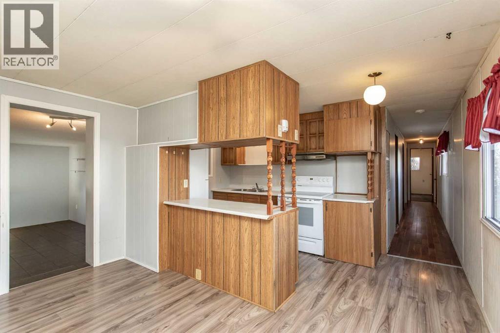 7 Parkland Acres, Lacombe