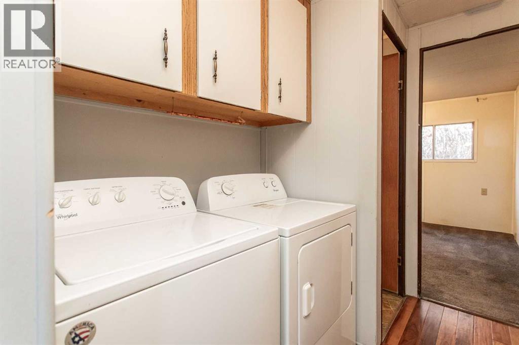 7 Parkland Acres, Lacombe