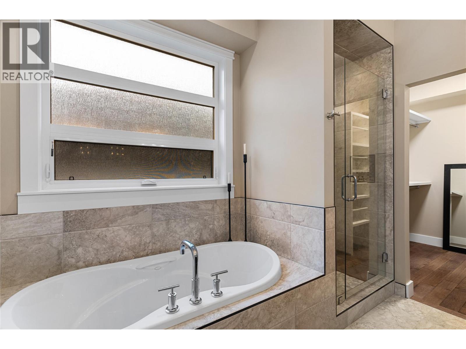  5484 Mountainside Lane, Kelowna