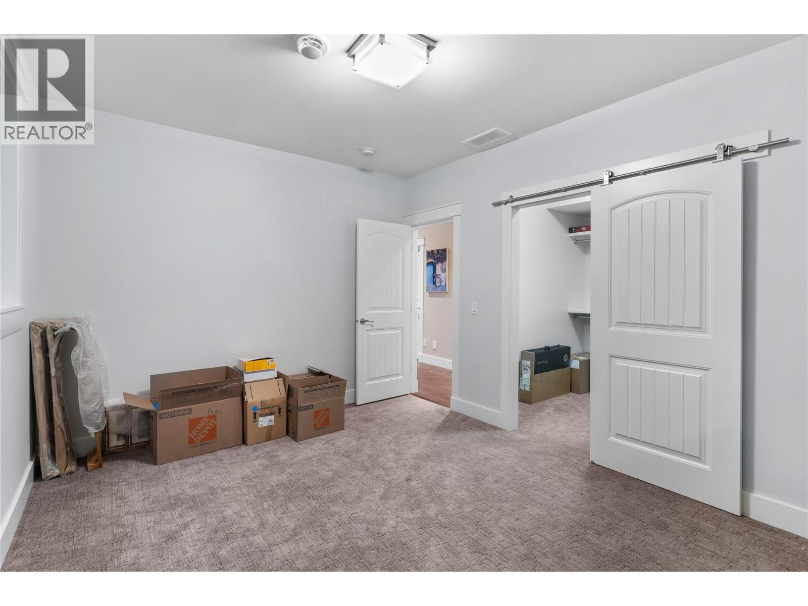  5484 Mountainside Lane, Kelowna