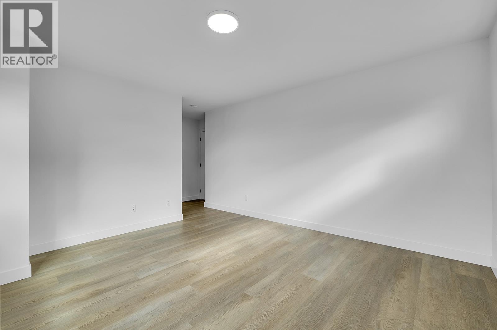 124 5300 Main Street, Kelowna