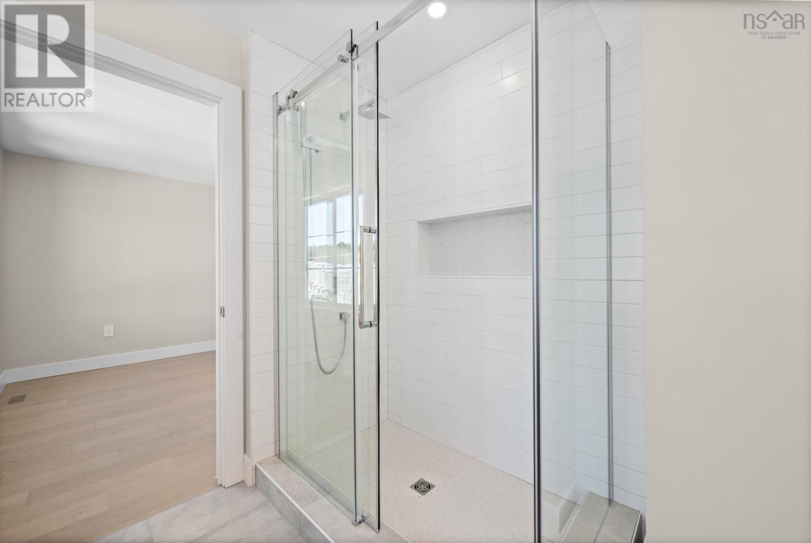 Property 39 of 49 of PC48 5 Pearlgarden Close