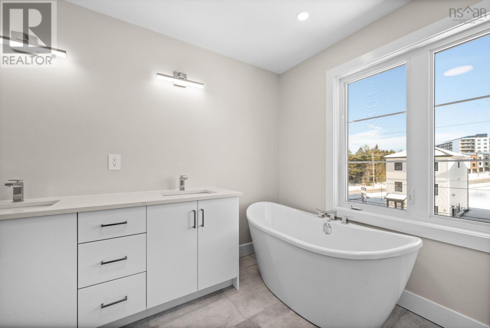 Property 38 of 49 of PC48 5 Pearlgarden Close