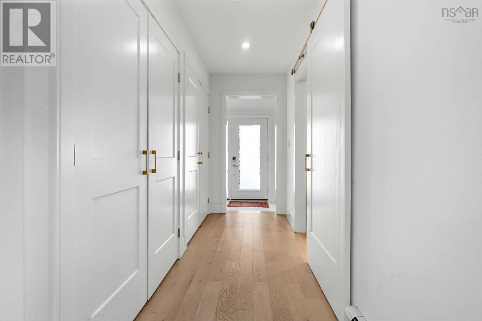 Property 20 of 27 of 1162 Waterloo Street