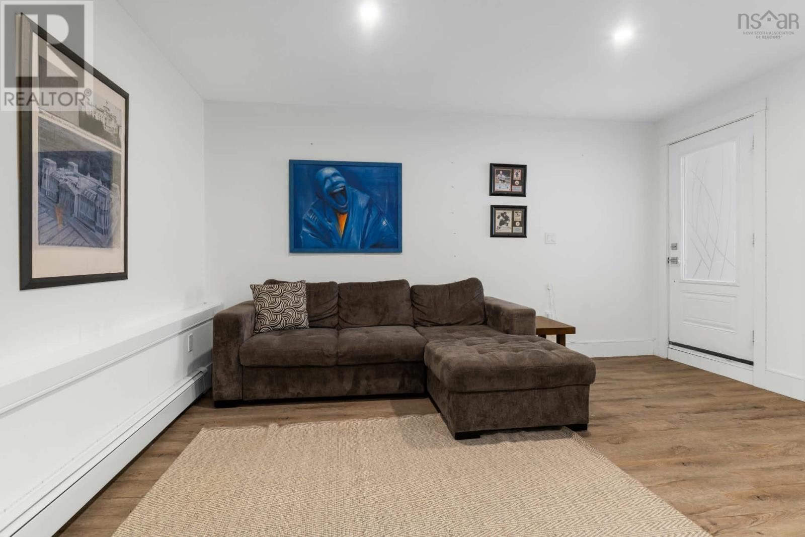 Property 23 of 27 of 1162 Waterloo Street