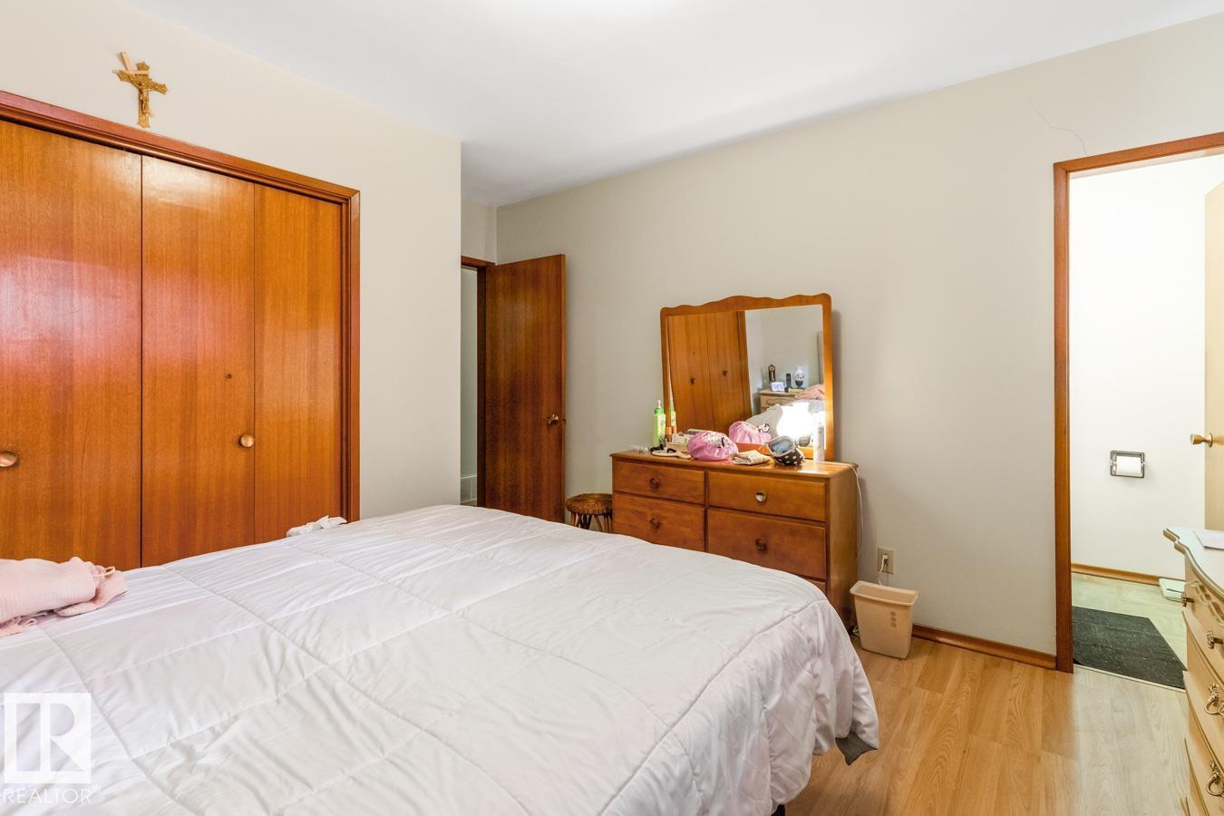 7319 86 AV NW, Edmonton