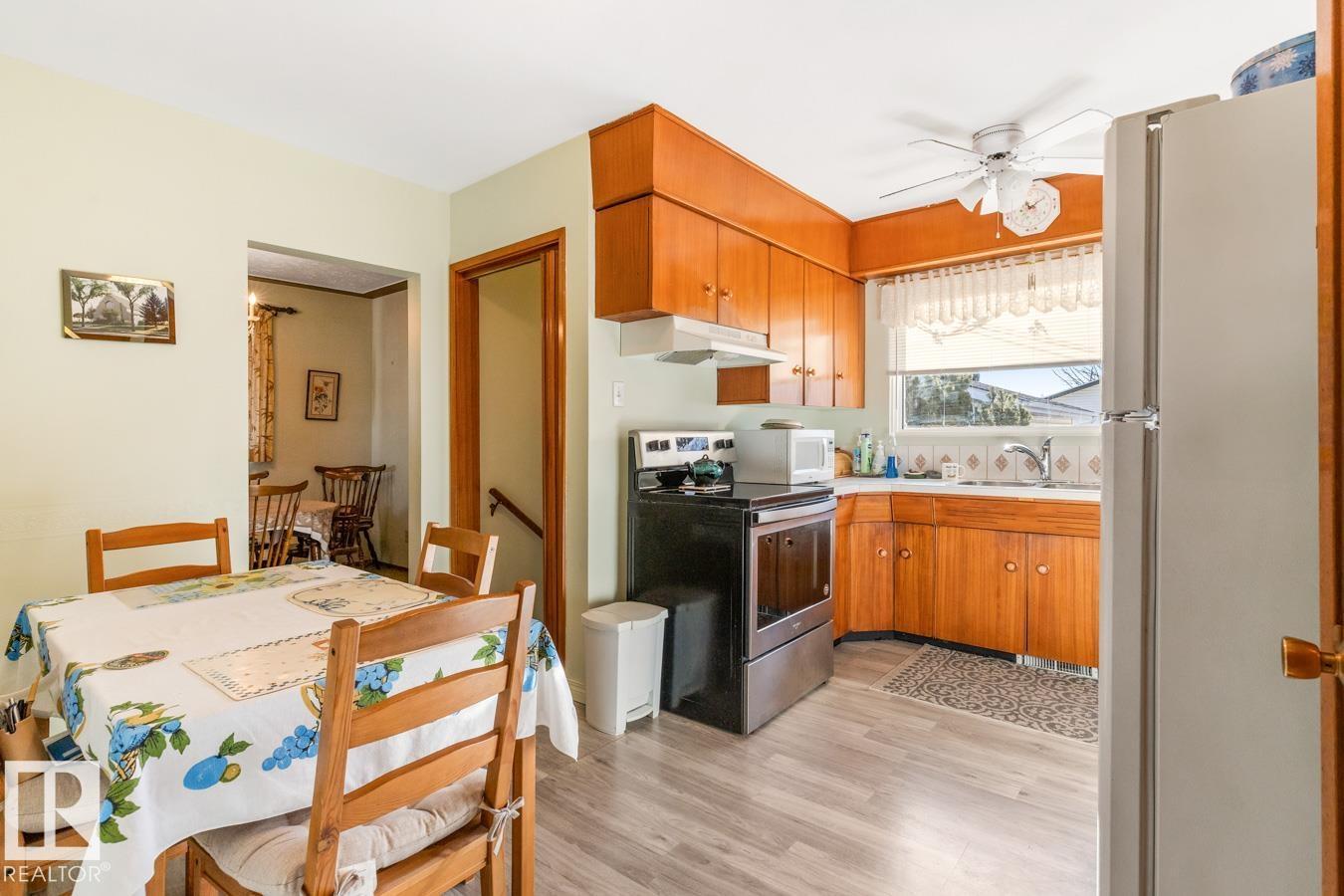 7319 86 AV NW, Edmonton