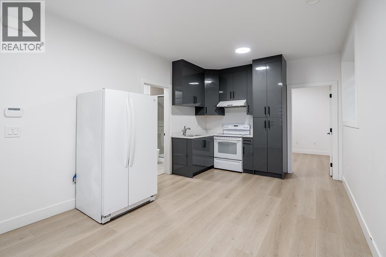 8056 12TH AVENUE, Burnaby