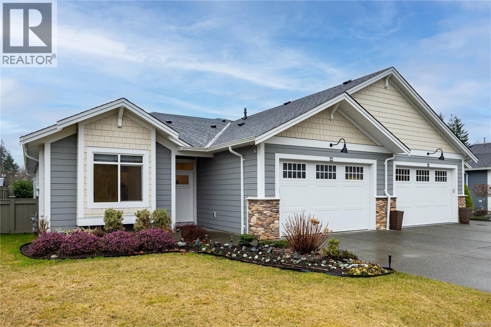 22 200 Nikola Rd - Photo 2 of 62, Campbell River, British Columbia