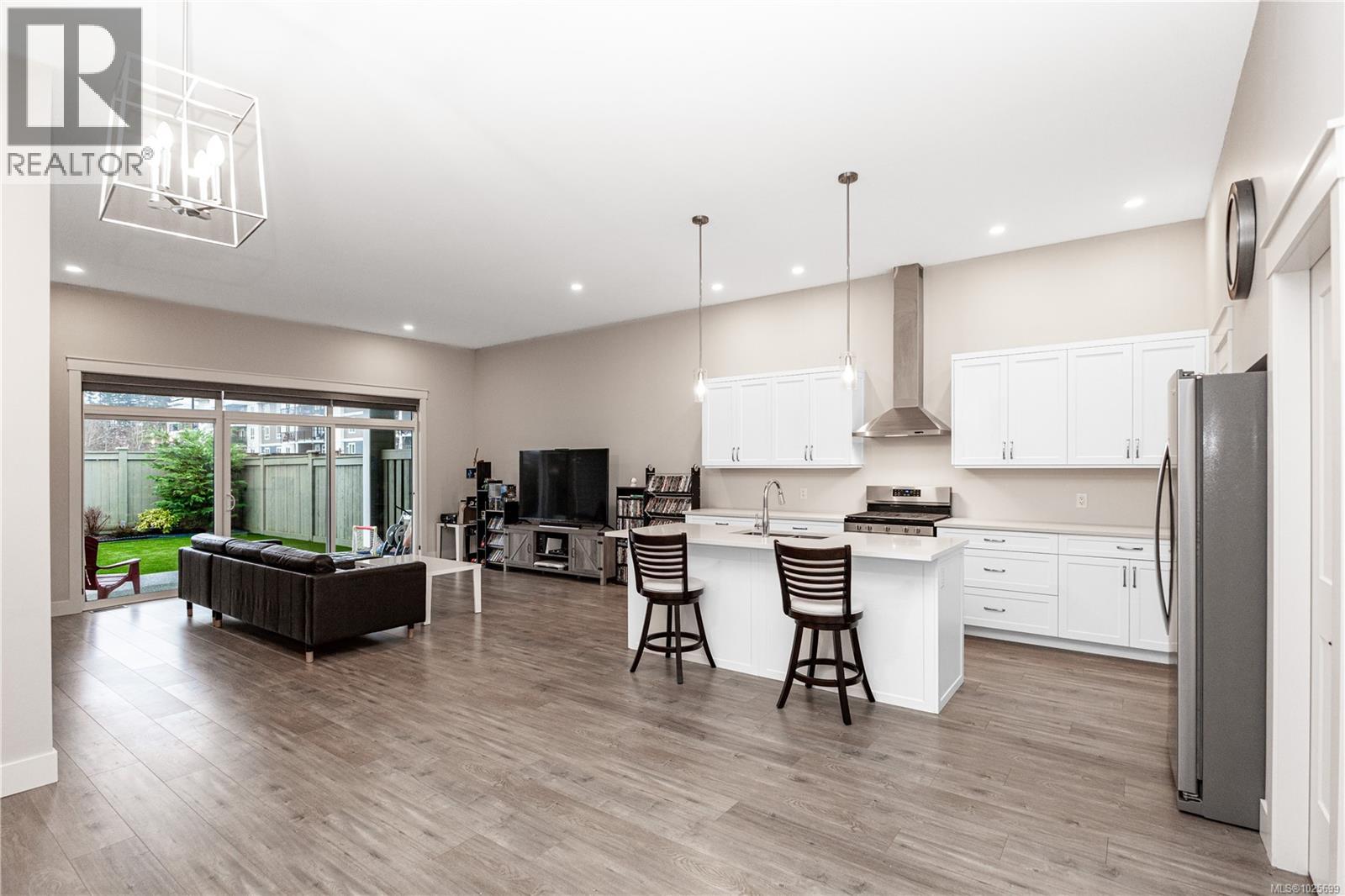 22 200 Nikola Rd - Photo 5 of 62, Campbell River, British Columbia