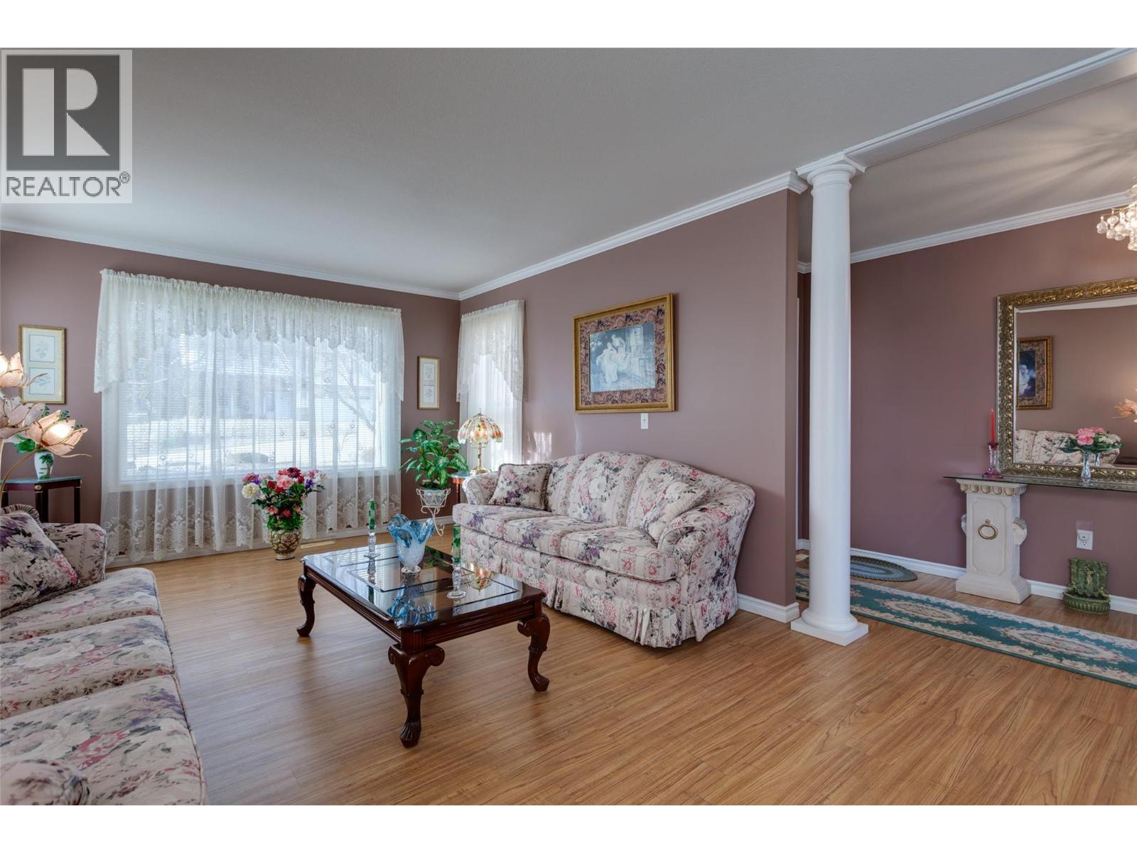  2170 Sunview Drive, West Kelowna